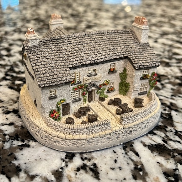 Malcolm Cooper Kings Arms Great British Pubs - Picture 7 of 13